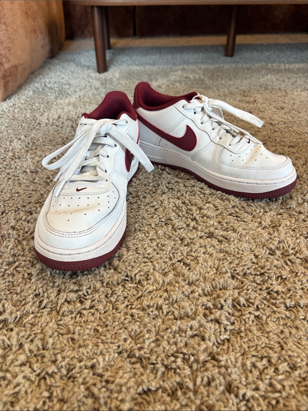 Nike Boys Low-Top Air Force 1 Burgandy
